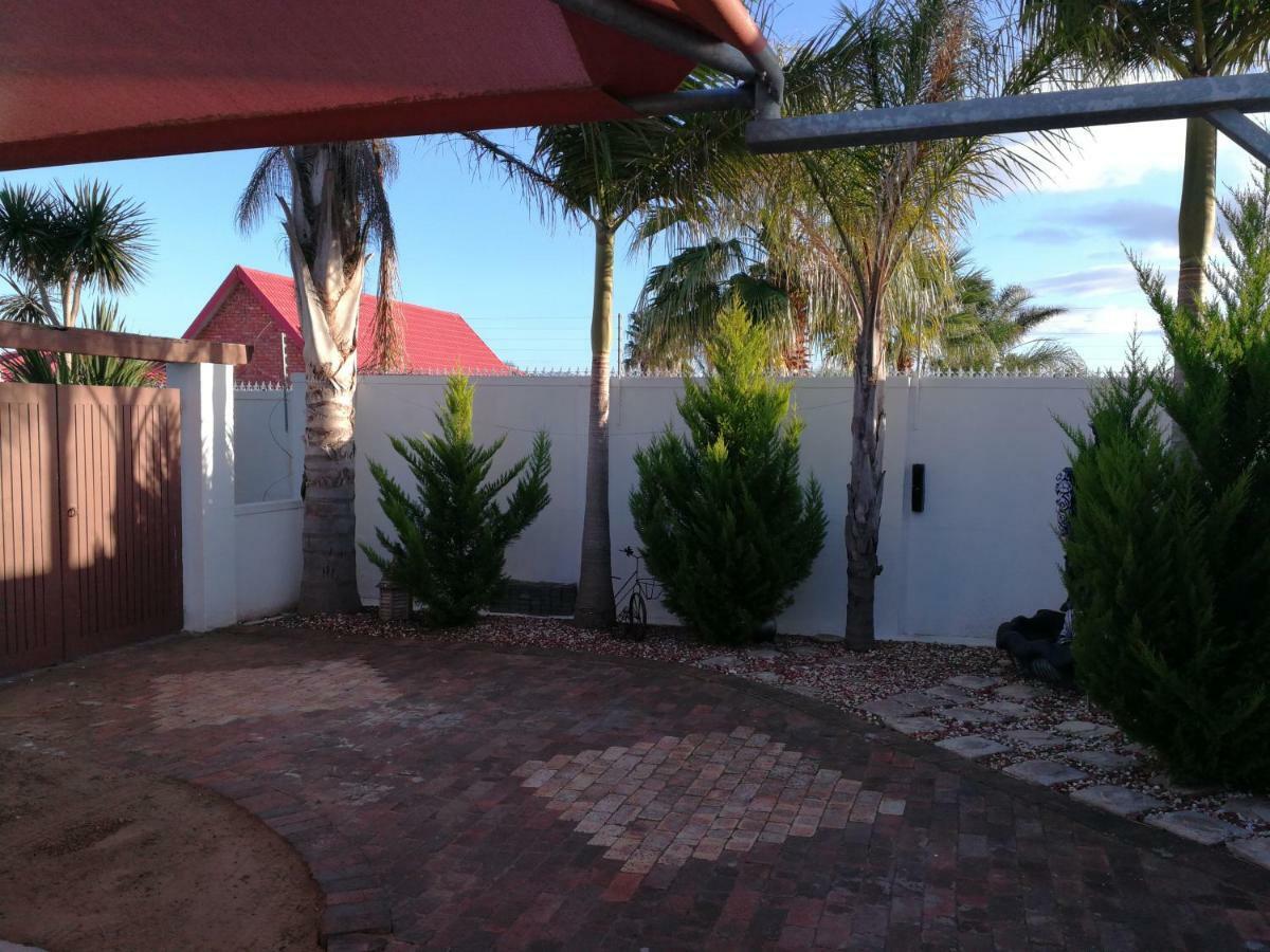 Pongola Road Self Catering Accommodation Uitenhage Exterior photo