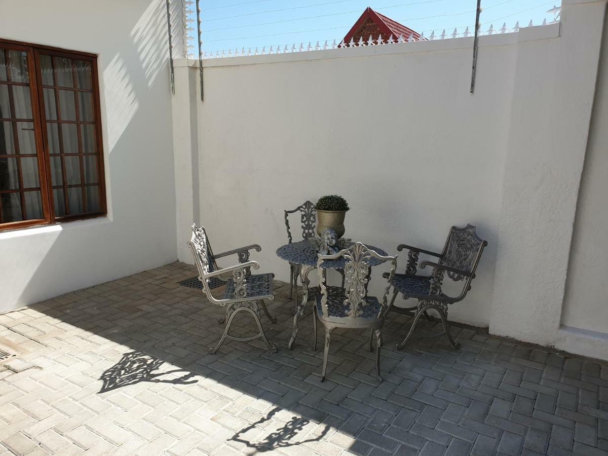 Pongola Road Self Catering Accommodation Uitenhage Exterior photo